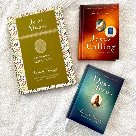 Set of 3 by Sarah Young - Jesus Calling + Dear Jesus + Jesus Always Workbook - Picture 1 of 17